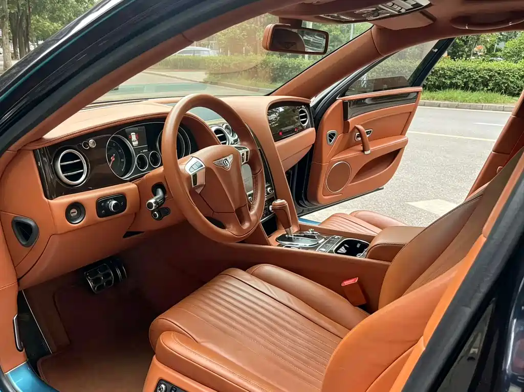 Flying Spur 4.0 T V8 Standard