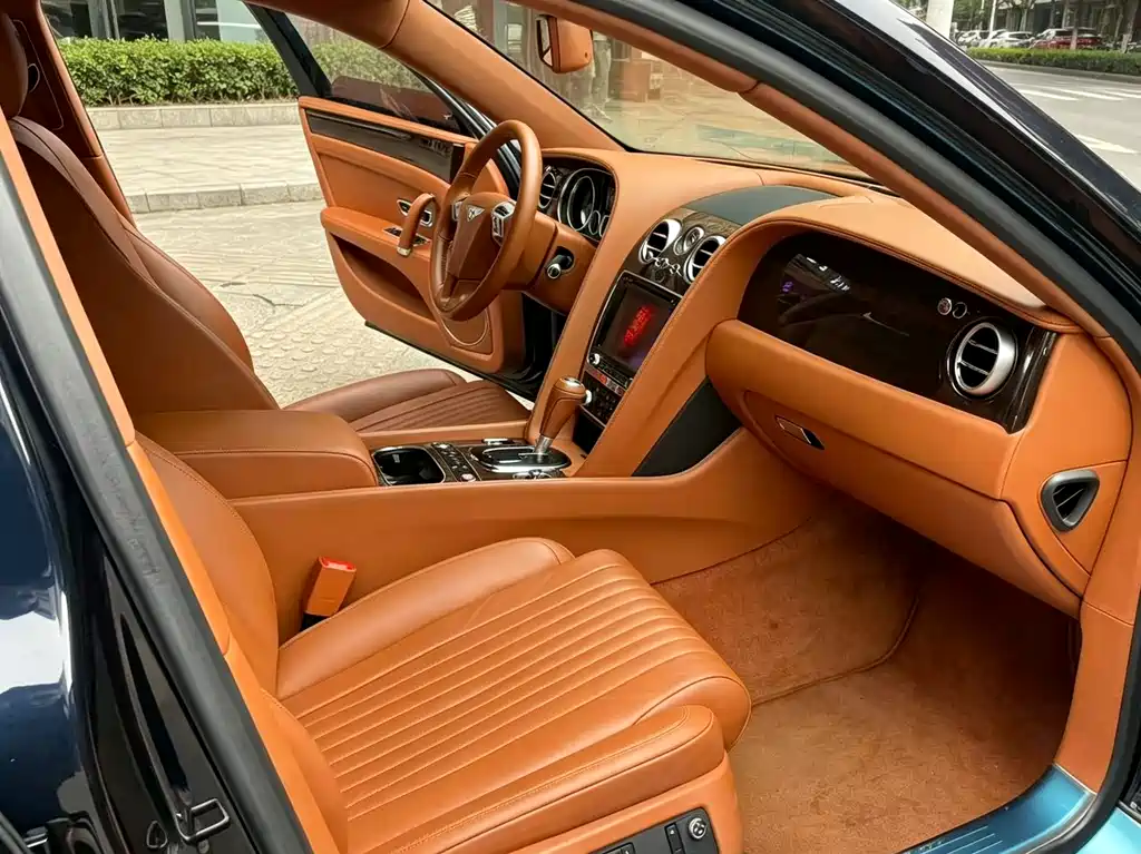 Flying Spur 4.0 T V8 Standard