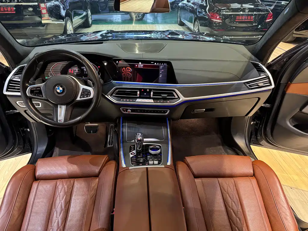 BMW X7 xDrive40 i Individualization Custom Limited M Sport Package