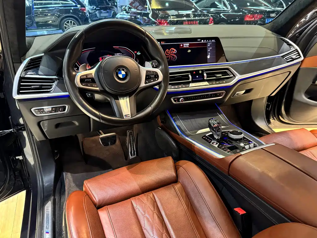 BMW X7 xDrive40 i Individualization Custom Limited M Sport Package