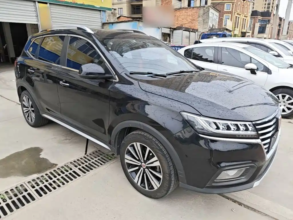 Roewe RX5 20 T 2 WD Auto Ali Connected Platinum