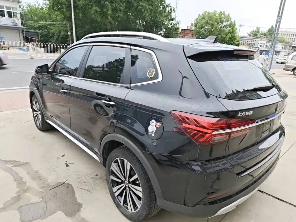 Roewe RX5 20 T 2 WD Auto Ali Connected Platinum