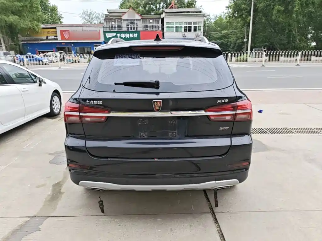 Roewe RX5 20 T 2 WD Auto Ali Connected Platinum