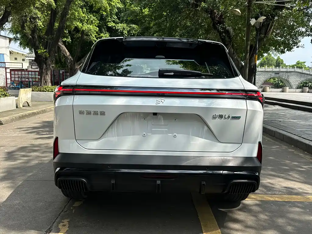 Jetour Shanhai L6 1.5 TD DHT MAX