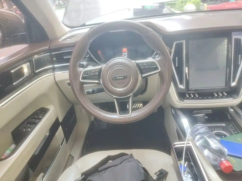 Zotye T700 众泰T700 2017款 1.8 T 双离合旗舰型