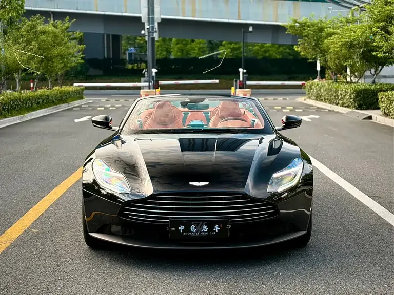 Aston Martin DB11 阿斯顿·马丁DB11 2023款 4.0 T V8 Volante