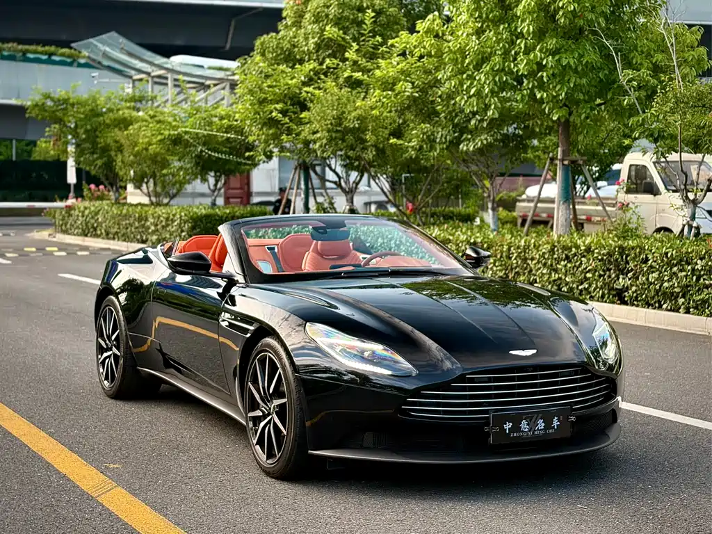 Aston Martin DB11 阿斯顿·马丁DB11 2023款 4.0 T V8 Volante