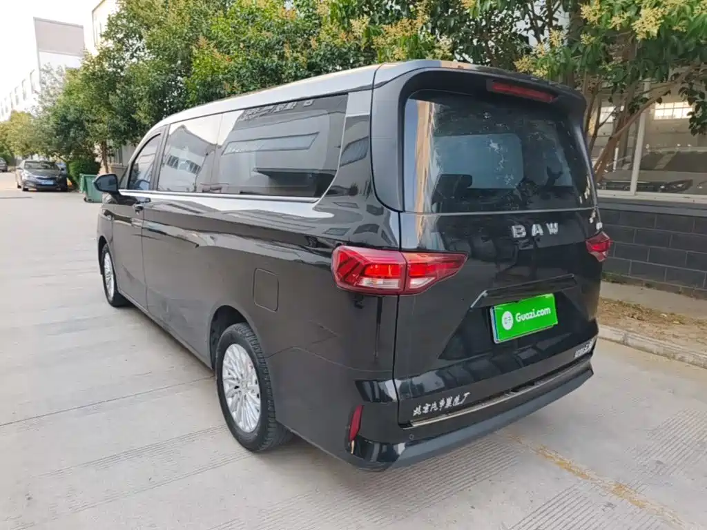 Ruisheng Ace M7 锐胜王牌M7 2023款 2.0 L 自动长轴创享型 7座