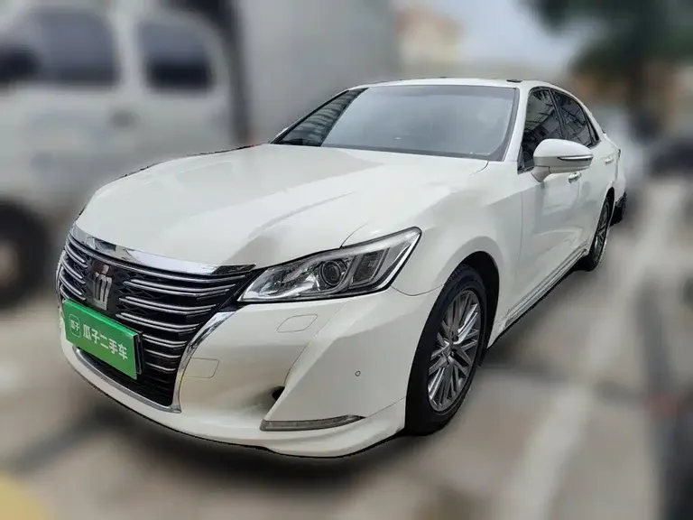 Toyota Crown 2.0 T Sport