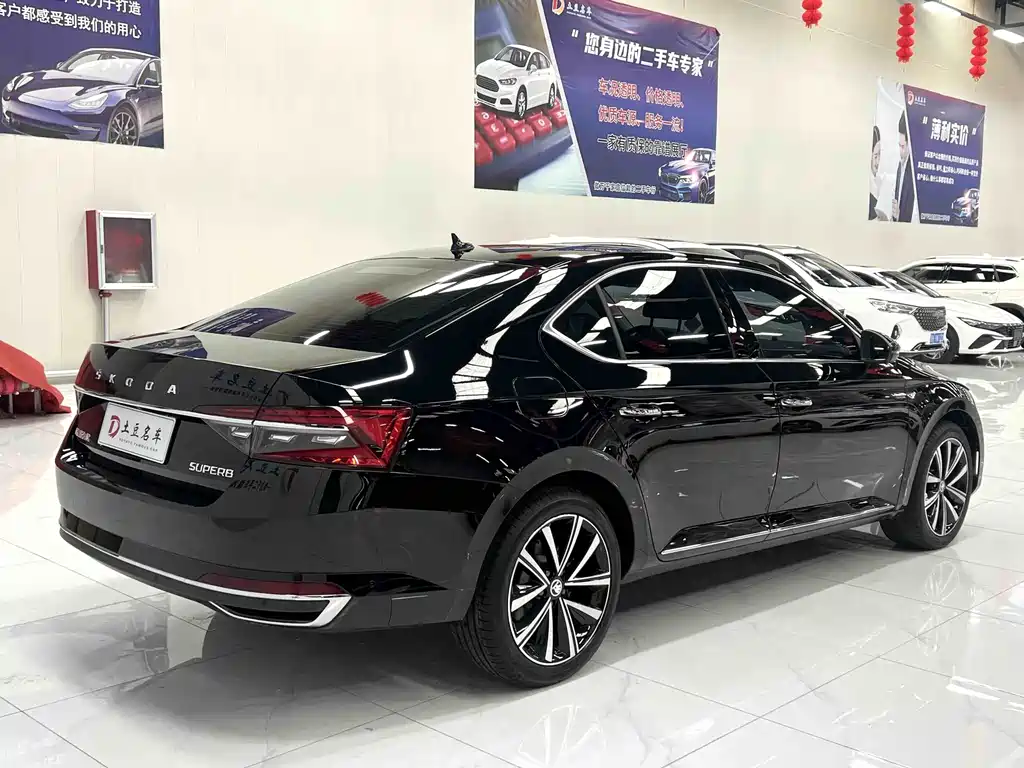 Superb TSI280 DSG Premium