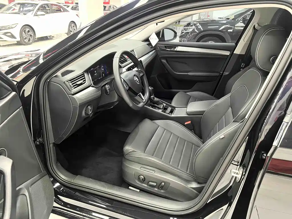 Superb TSI280 DSG Premium