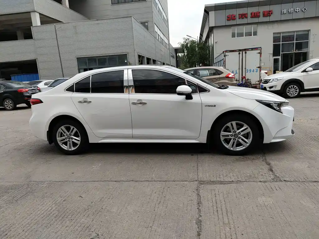 Levin Dual Engine 1.8 H E-CVT Progressive