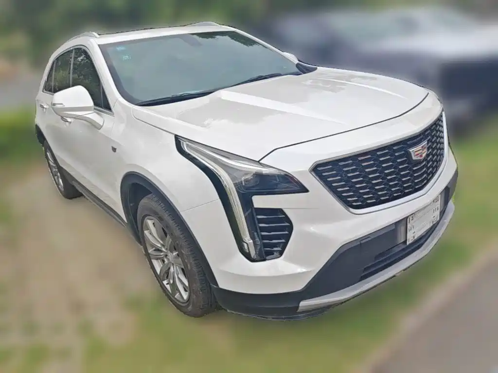 Cadillac XT4 28 T 2 WD Leading