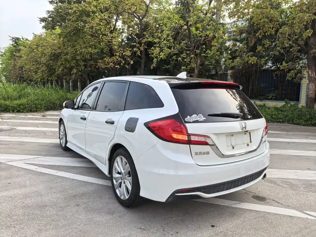 Jade 1.8 L Auto Comfort 5-seat
