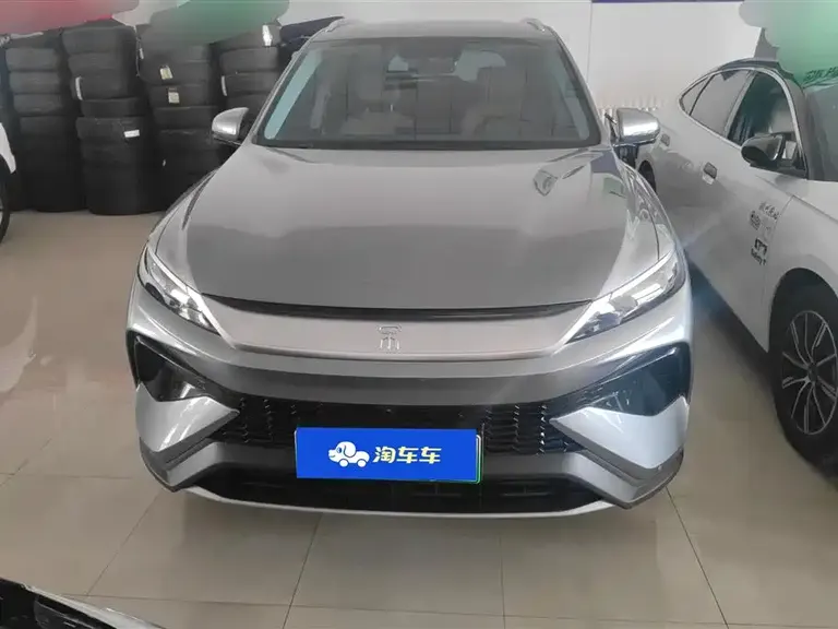 BYD Song Pro NEV 2 nd Gen Smart Drive DM-i 75 KM Leading