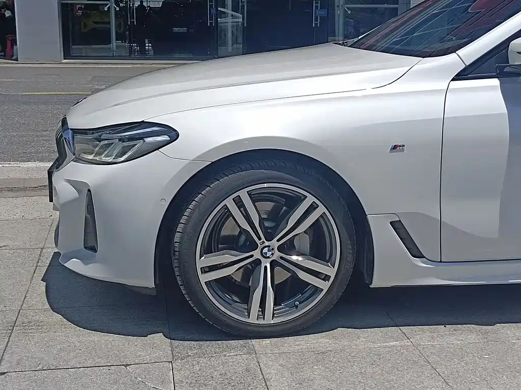 BMW 6 Series GT 630 i M Sport Package