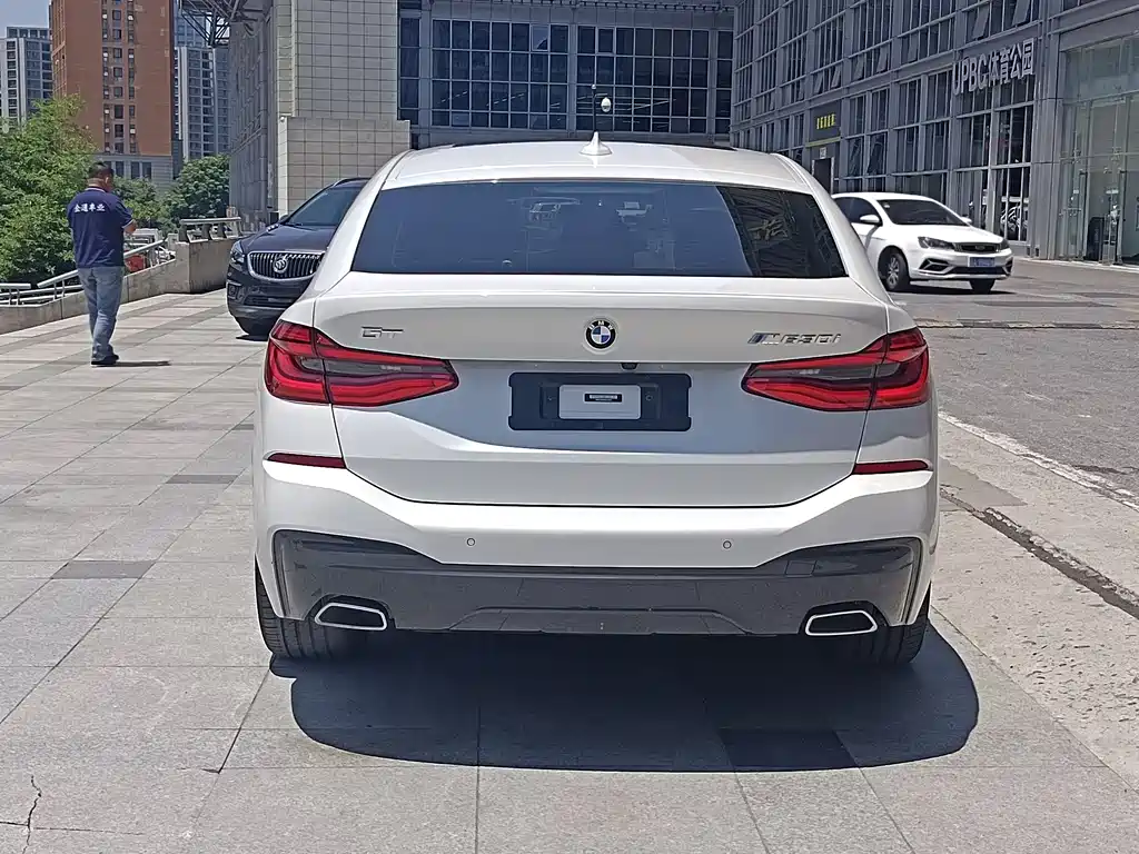 BMW 6 Series GT 630 i M Sport Package