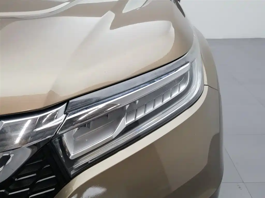 Avancier 370 TURBO 4 WD Premium