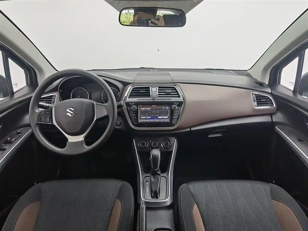 SX4 S-Cross 1.6 L CVT 2 WD Urban Fashion