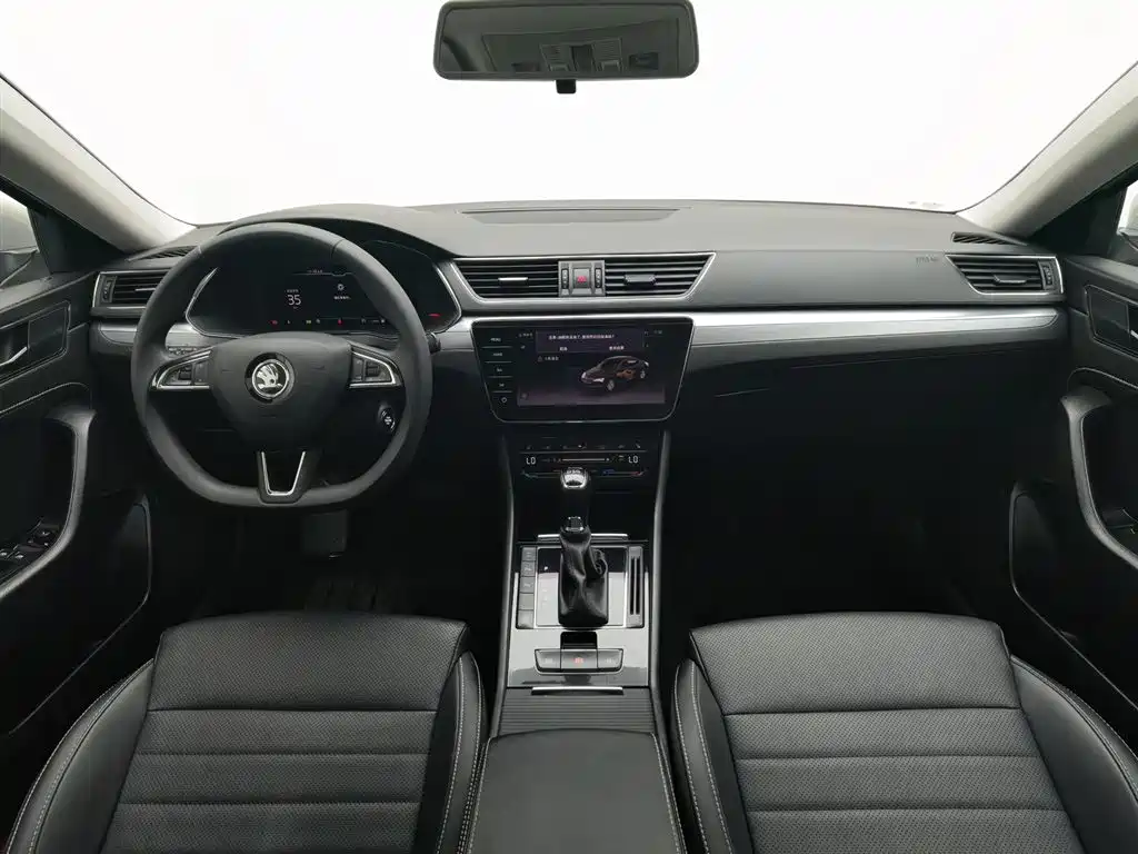 Superb 速派 2021款 TSI330 DSG舒适版