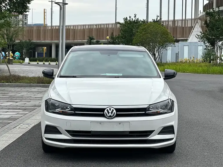Volkswagen Polo Plus 1.5 L Auto Panoramic Pleasure