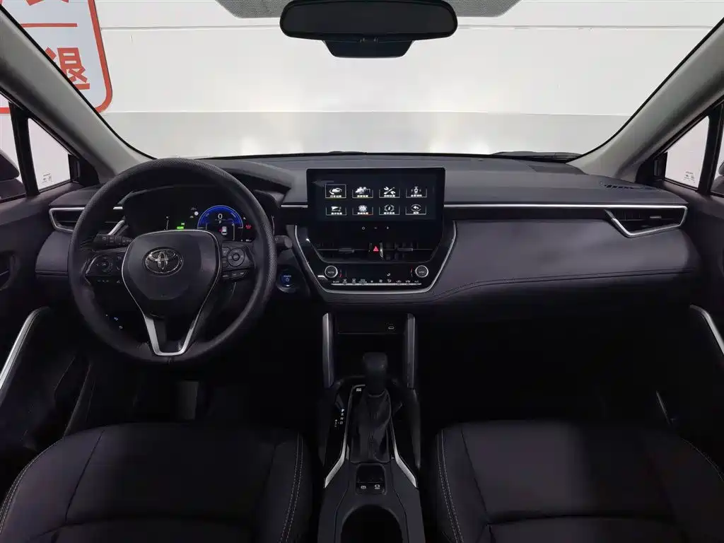 Frontlander 2.0 L Smart e-Hybrid Dual Engine Leading