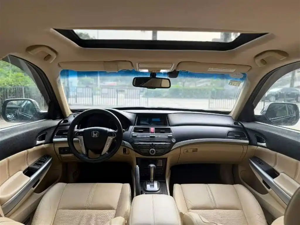 Crosstour 2.4 L Luxury