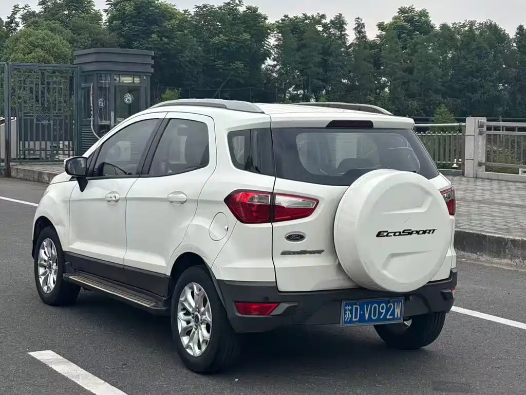 EcoSport 1.5 L Auto Distinguished