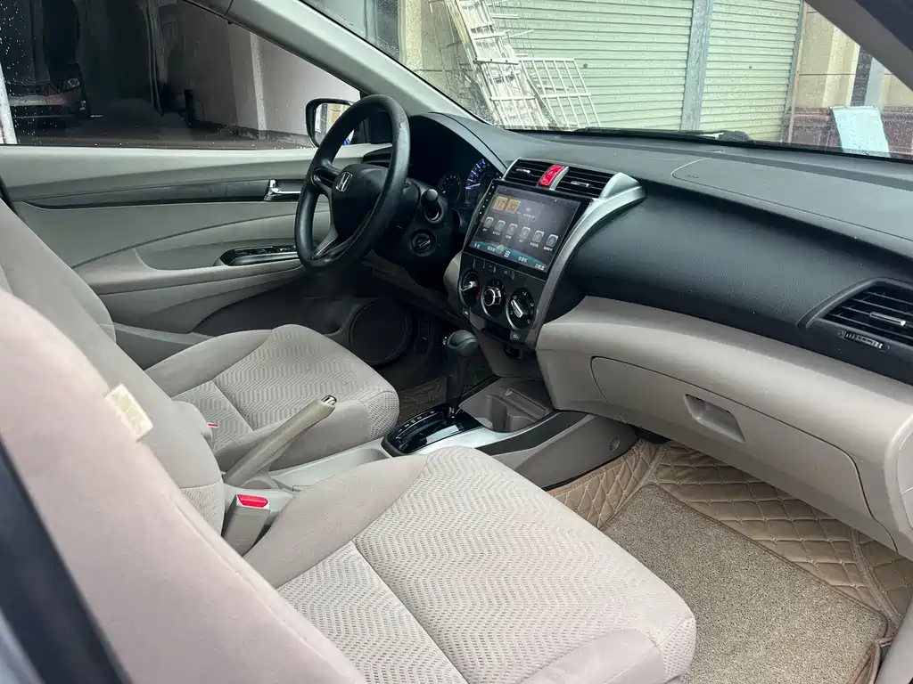 City Classic 1.5 L Auto Elite