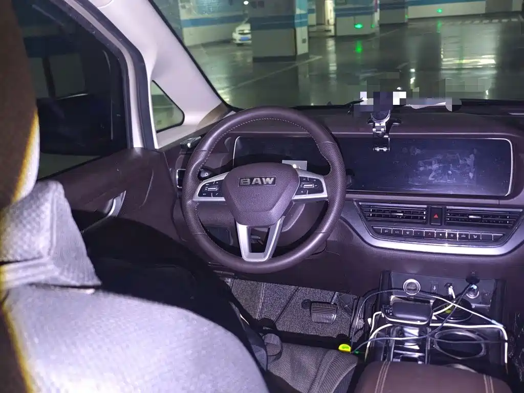 Ruisheng Ace M7 锐胜王牌M7 2023款 2.0 L 自动长轴创享型 7座