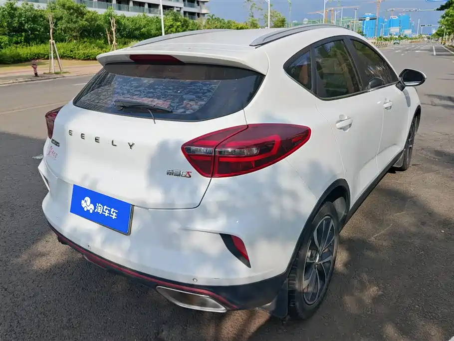 Emgrand GS 1.4 T CVT Elegant