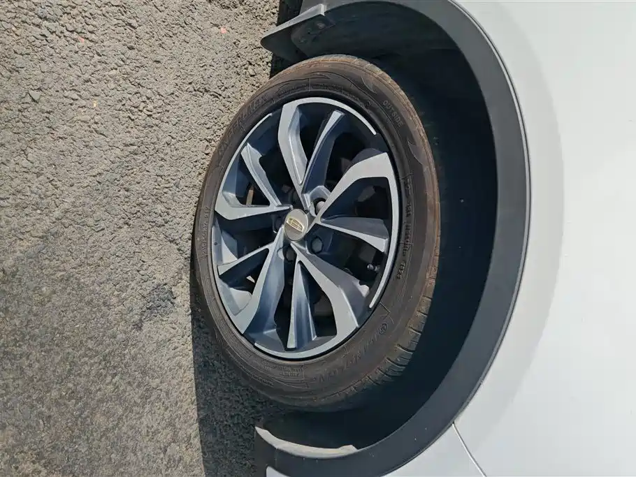 Emgrand GS 1.4 T CVT Elegant