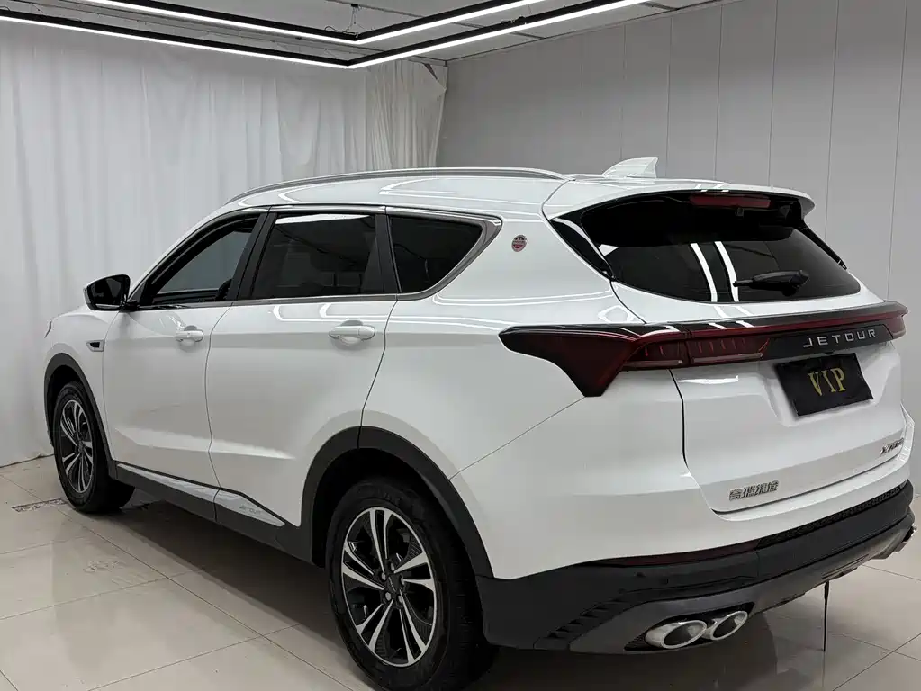 Jetour X70 PLUS 1.5 T DCT Mountain 5-seat