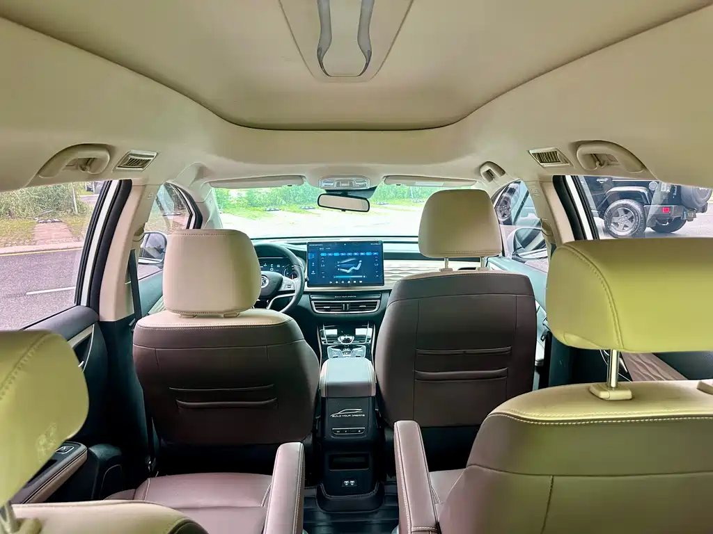 Song MAX NEV DM-i 105 KM Executive