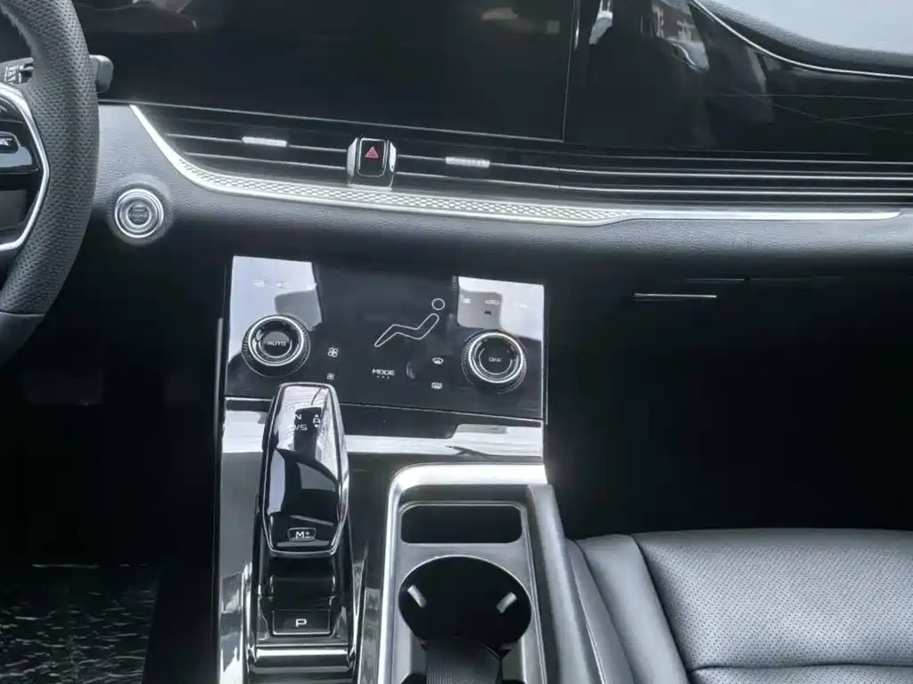Besturn B70 1.5 T Auto Pleasure