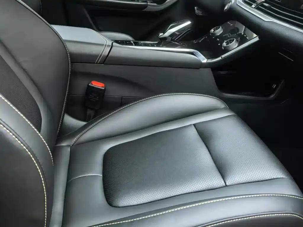 Besturn B70 1.5 T Auto Pleasure