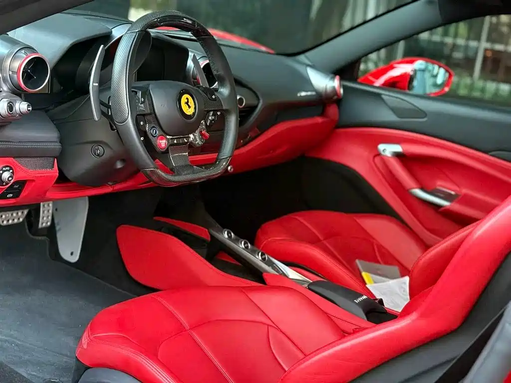 Ferrari F8 Tributo 3.9 T V8