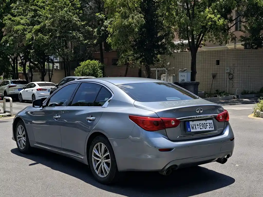 Infiniti Q50 L 2.0 T Joy