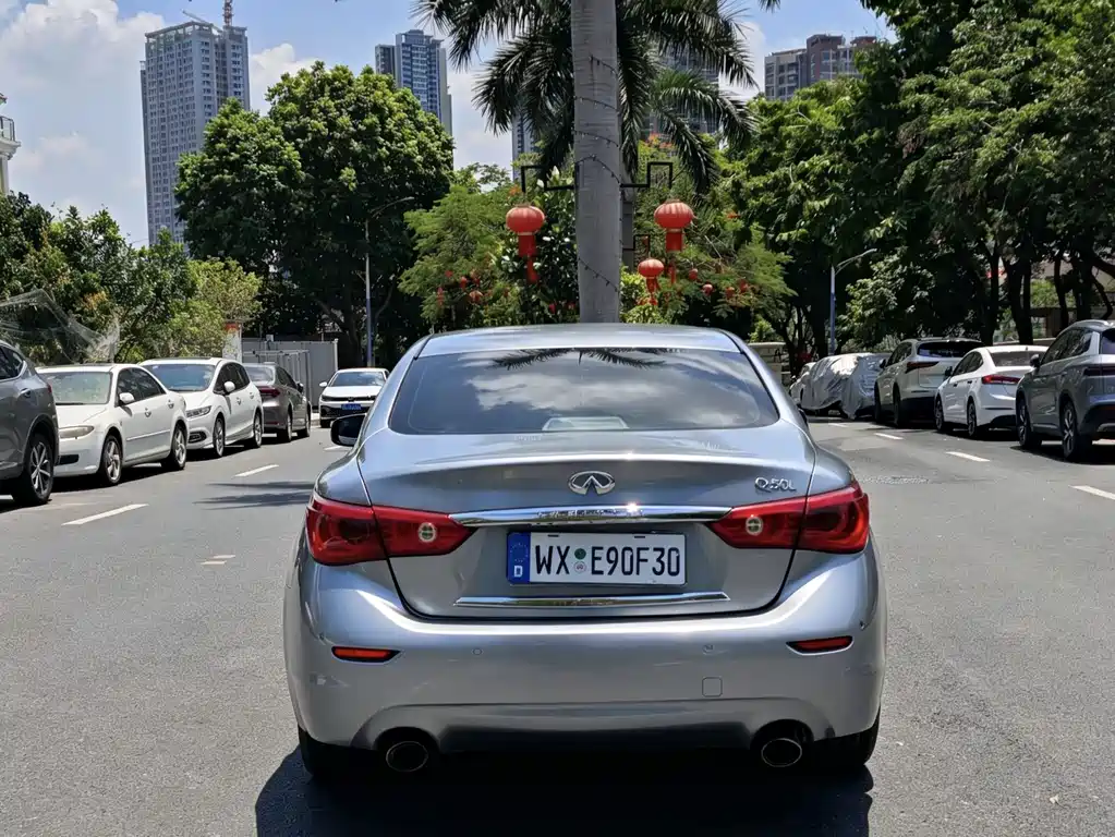 Infiniti Q50 L 2.0 T Joy