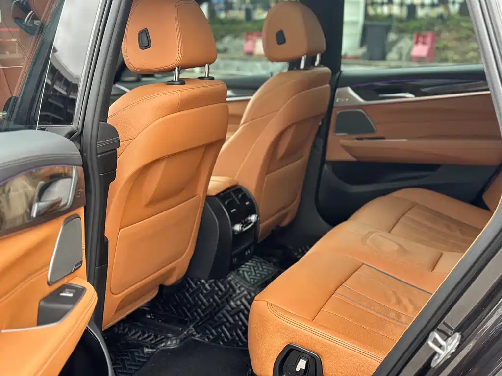 BMW 6 Series GT 630 i M Sport Package