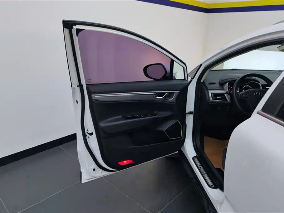 Emgrand GS Sport 1.4 T Auto Leading Style