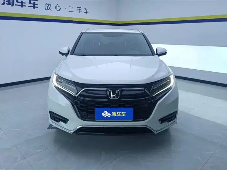 Honda UR-V 370 TURBO 2 WD Graceful
