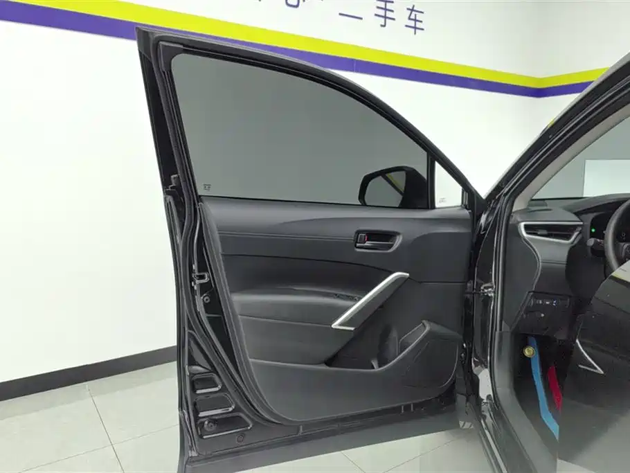 Corolla Cross Dual Engine 2.0 L Pioneer