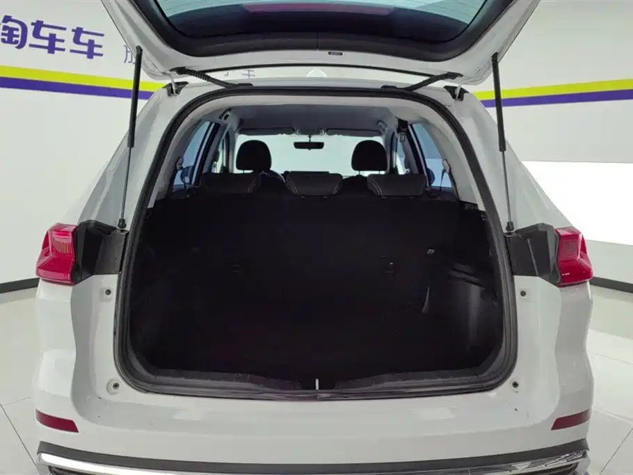 Haval M6 PLUS 1.5 T Manual Elite Connected