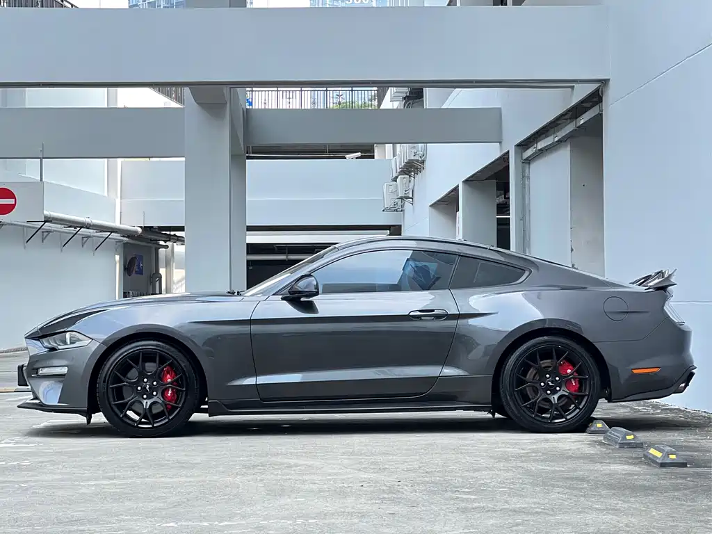 Mustang 2.3 L EcoBoost