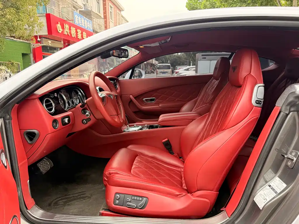 Continental GT 4.0 T GT V8 S Standard