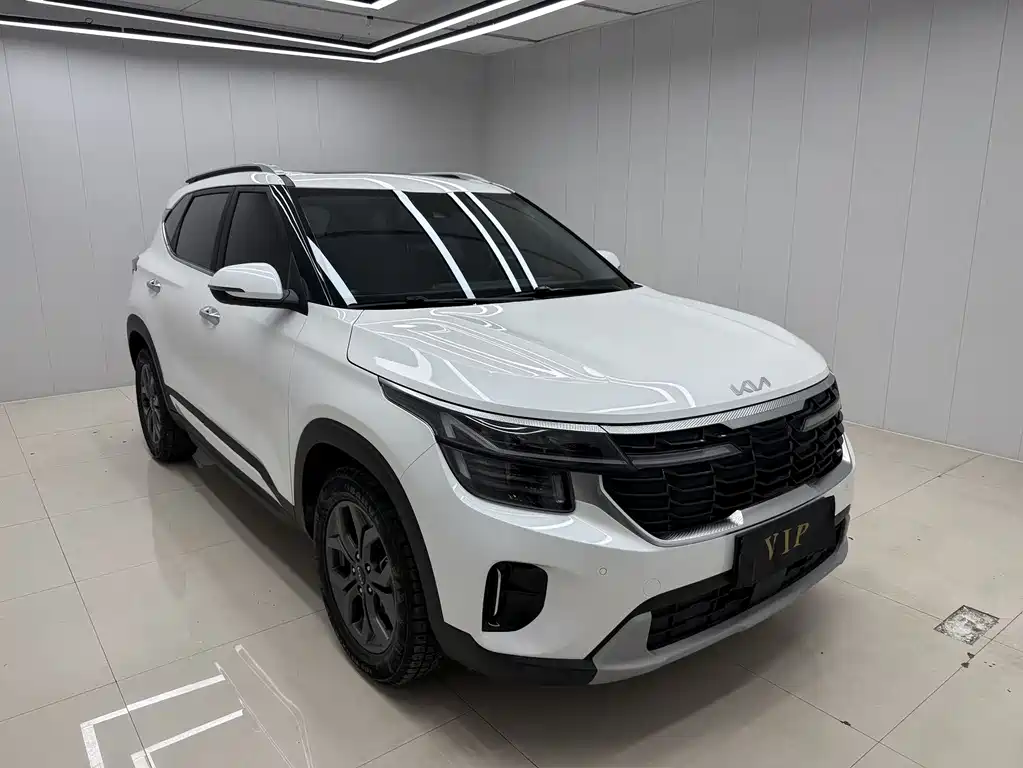 Seltos 1.5 L CVT Luxury