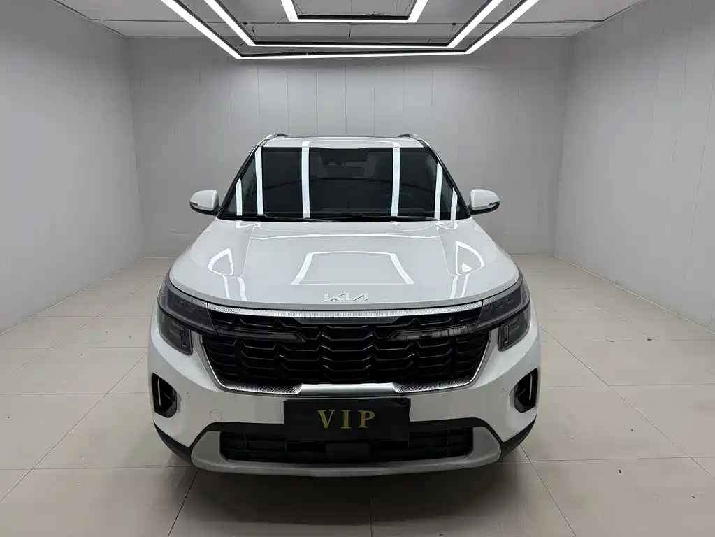 Seltos 1.5 L CVT Luxury