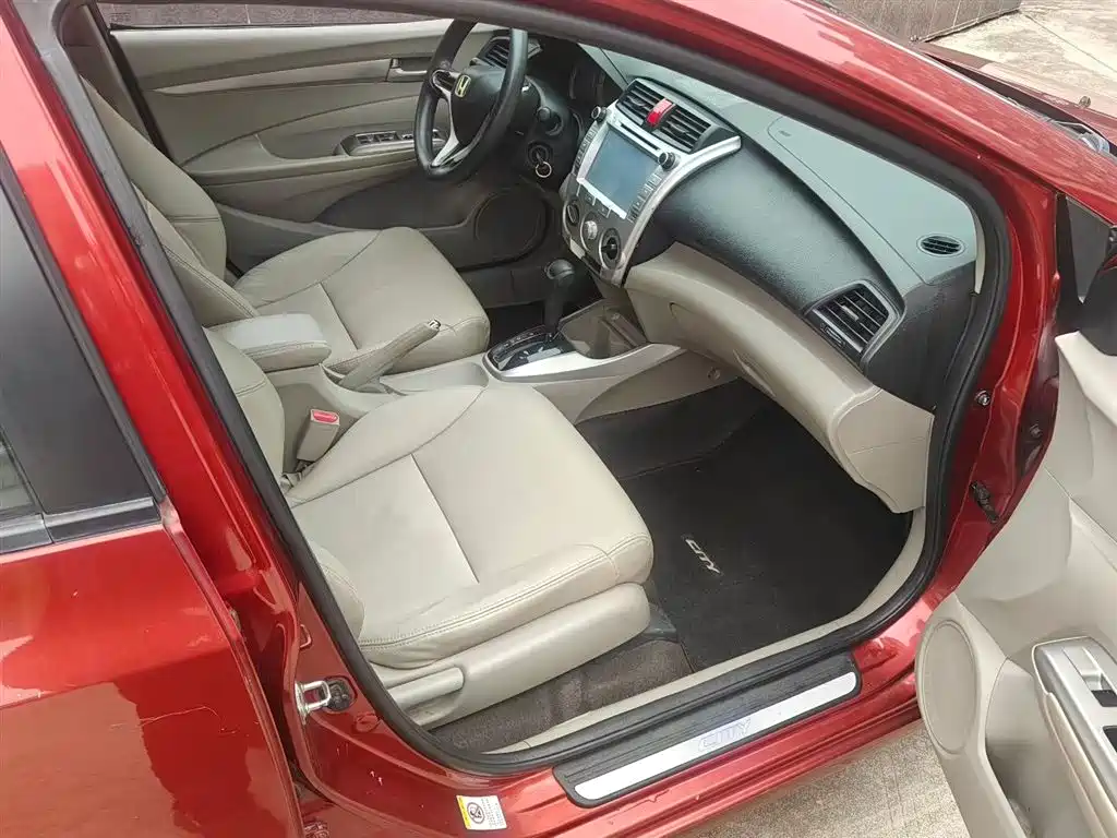 City Classic 1.5 L Auto Elite