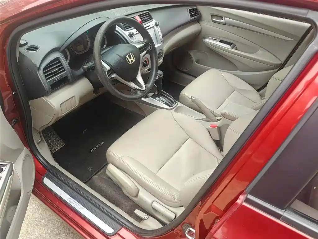 City Classic 1.5 L Auto Elite